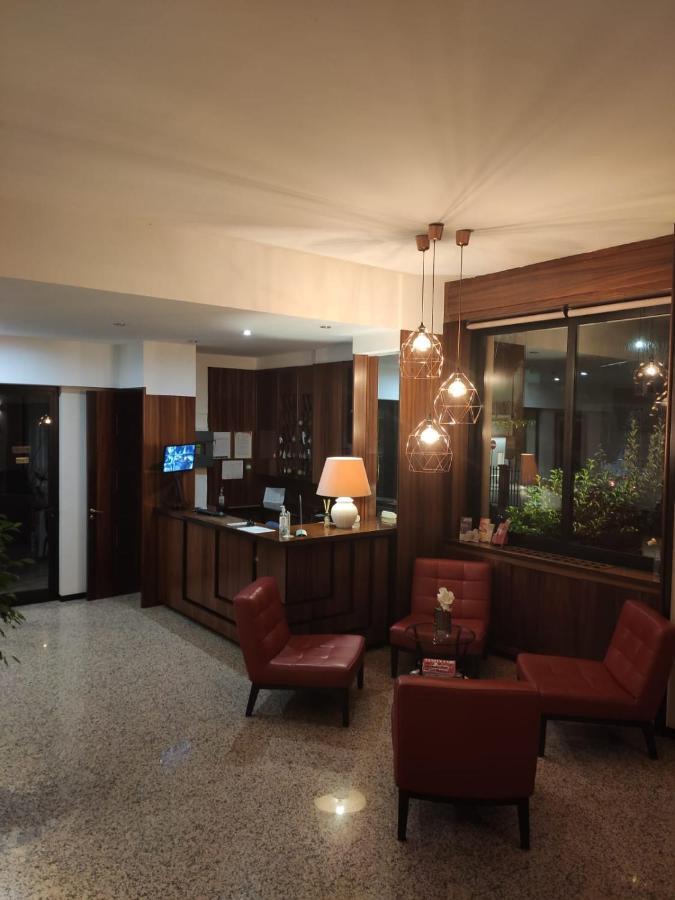 Hotel Svevia Altamura Bagian luar foto