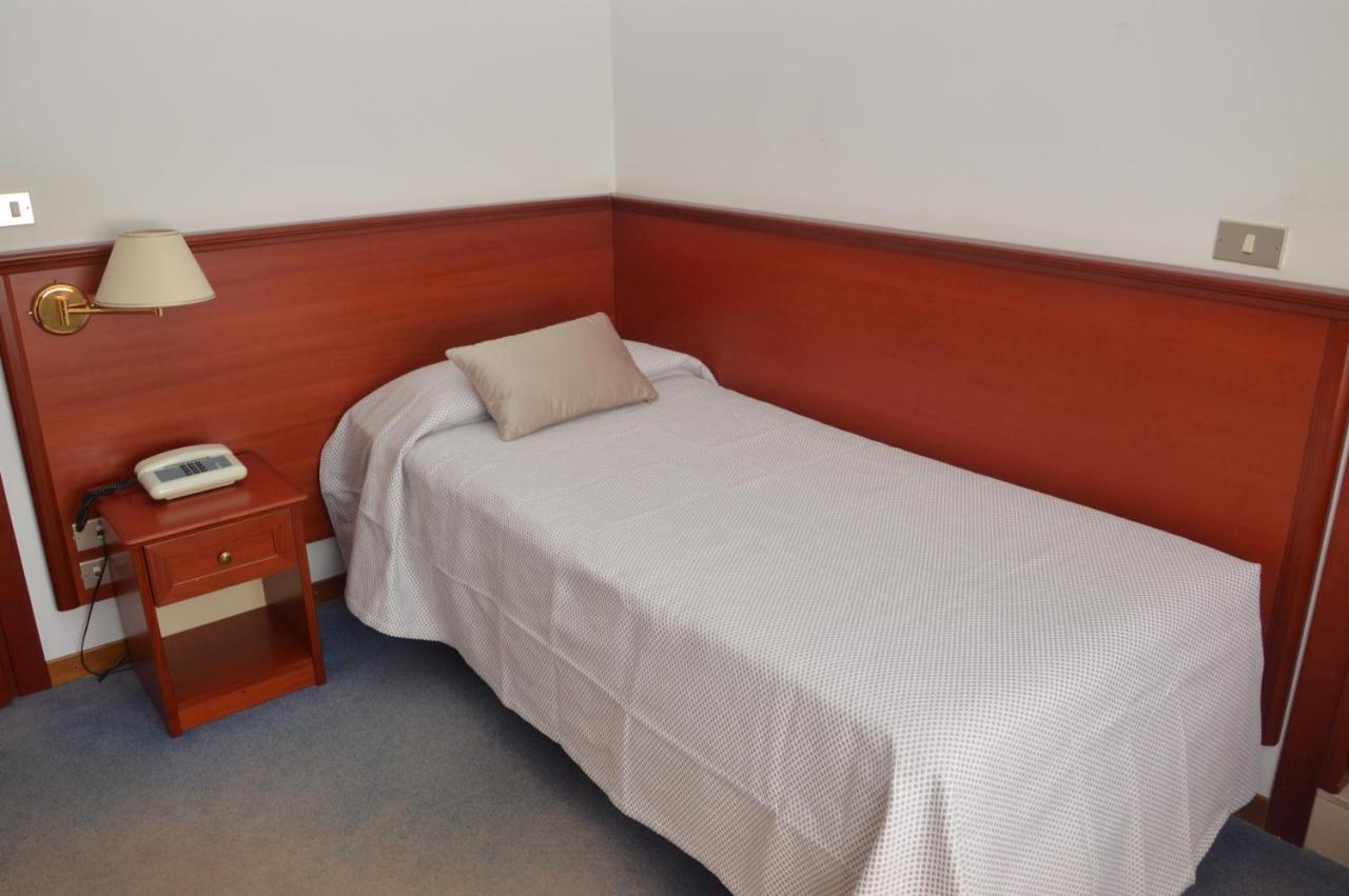 Hotel Svevia Altamura Bagian luar foto