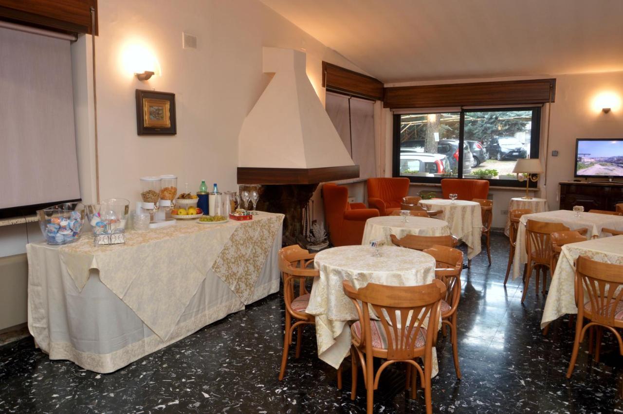 Hotel Svevia Altamura Bagian luar foto