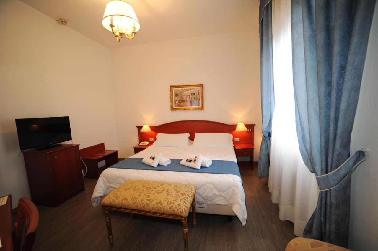 Hotel Svevia Altamura Bagian luar foto